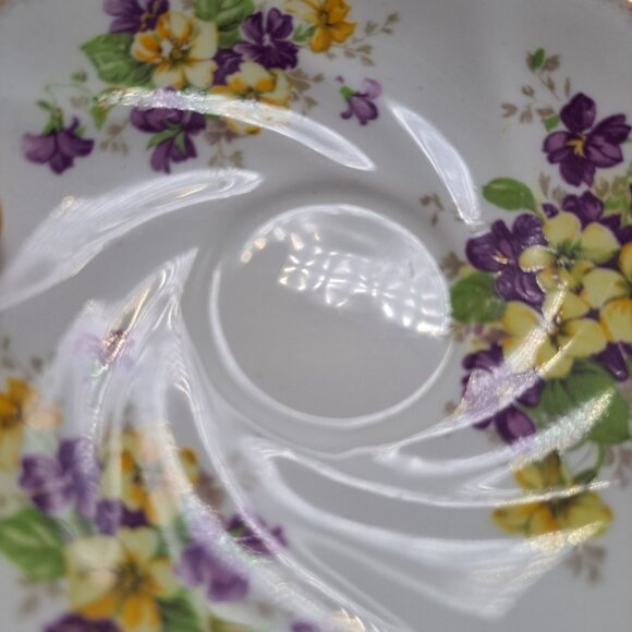 Rosina Bone China Saucer Gold Trim Yellow & Purple Pansies Floral England Vintag - Picture 2 of 6